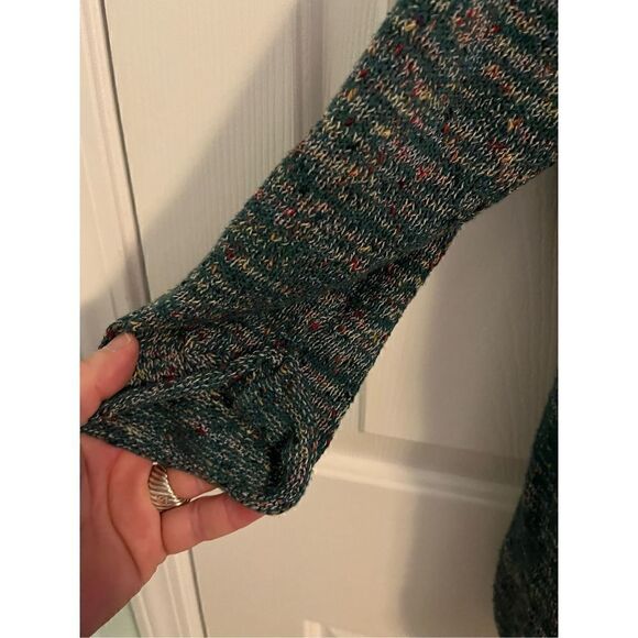 BDG Scoop Neck Textured 3/4 Length Sweater. Size small - Picture 4 of 5